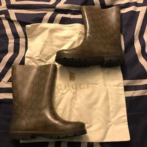 Kids Gucci rain boots monogram
